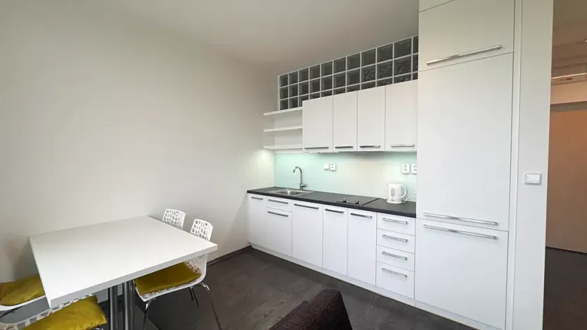 Pronájem bytu 2+kk, Brno, Vinařská, 55 m2