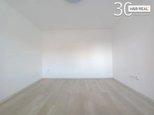 Pronájem bytu 1+1, Vsetín, Na Hrázi, 30 m2