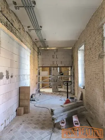 Prodej bytu 2+kk, Bystřice pod Hostýnem, Schwaigrovo nám., 48 m2