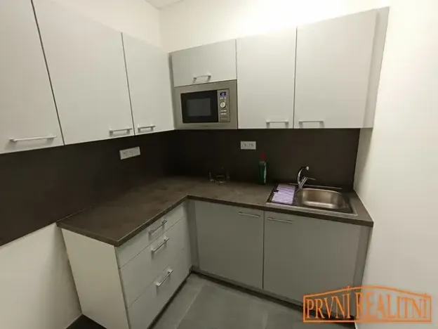 Pronájem kanceláře, Uherský Brod, Vazová, 20 m2