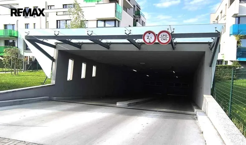 Pronájem ostatní, Praha - Letňany, Nepomuckých