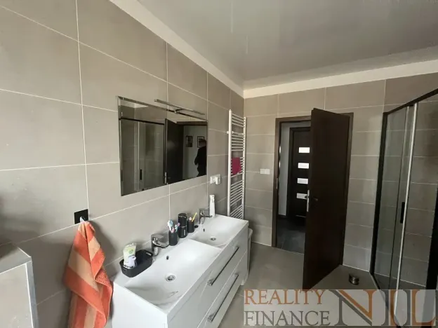 Pronájem rodinného domu, Hradec, 121 m2