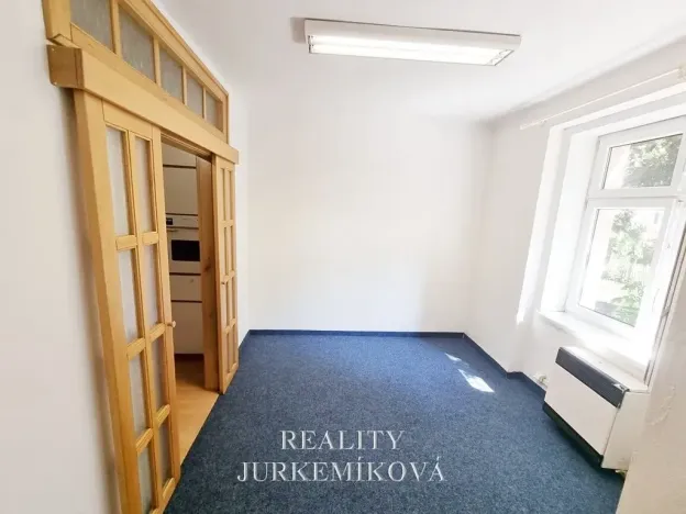 Pronájem bytu 3+1, České Budějovice, tř. Čsl. legií, 70 m2