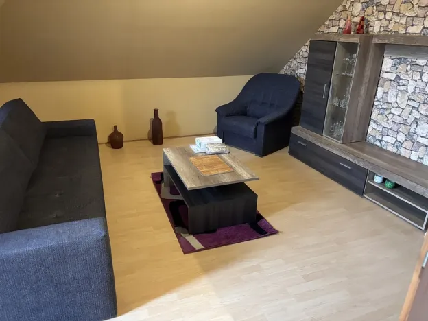 Pronájem bytu 1+1, Líně, U Mateřské školy, 58 m2