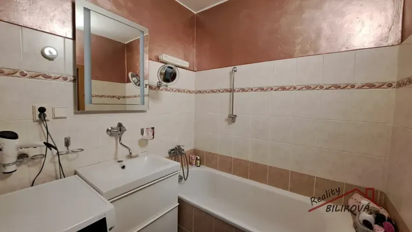 Pronájem bytu 4+1, Jenštejn, Radonická, 70 m2