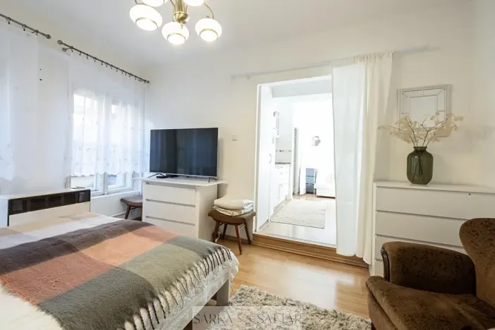 Pronájem bytu 1+kk, Praha - Staré Město, Husova, 29 m2