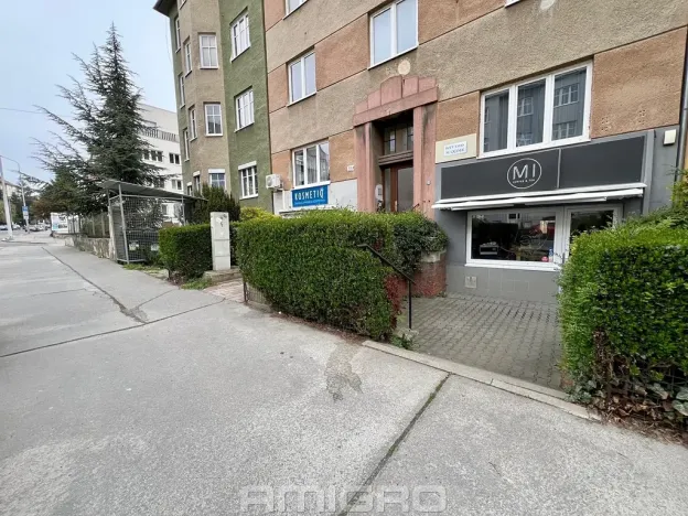 Pronájem obchodního prostoru, Brno, Merhautova, 56 m2