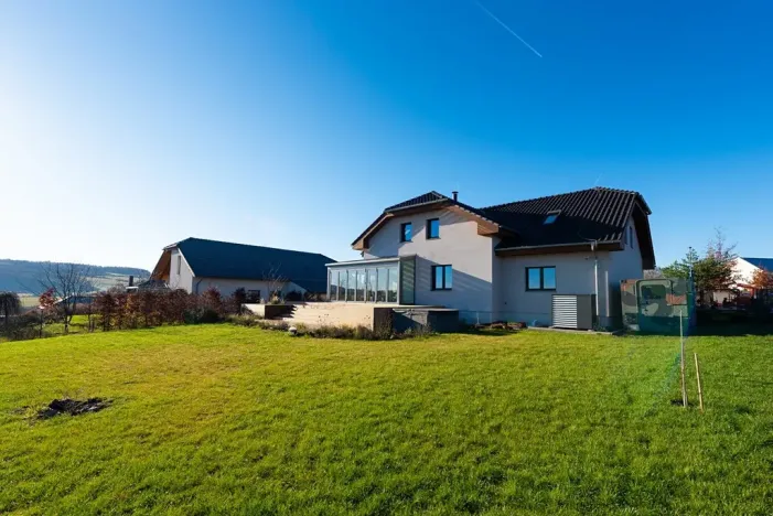 Prodej rodinného domu, Líšnice, 336 m2