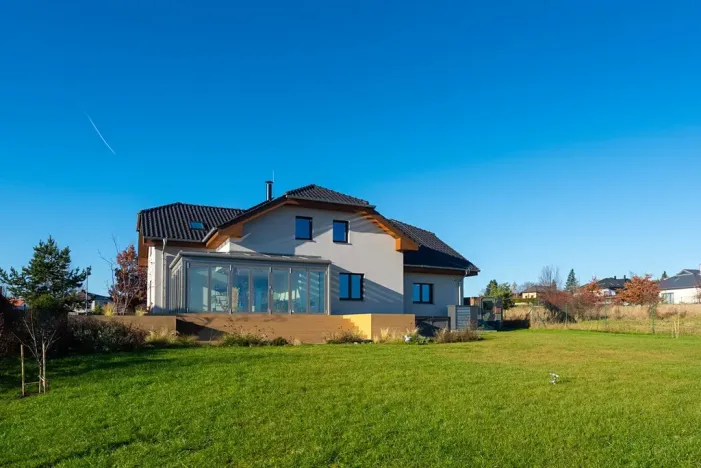 Prodej rodinného domu, Líšnice, 336 m2