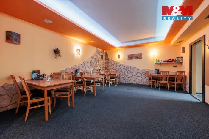 Prodej ubytování, Chodov, Poděbradova, 2700 m2