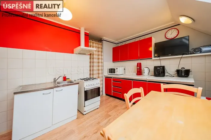 Prodej bytu 3+1, Praha - Dejvice, Na Hanspaulce, 93 m2