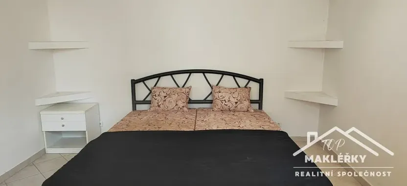 Prodej bytu 2+1, Přelouč, náměstí 17. listopadu, 64 m2