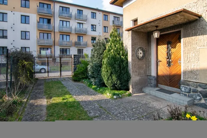 Prodej rodinného domu, Praha - Zbraslav, Nezvalova, 204 m2