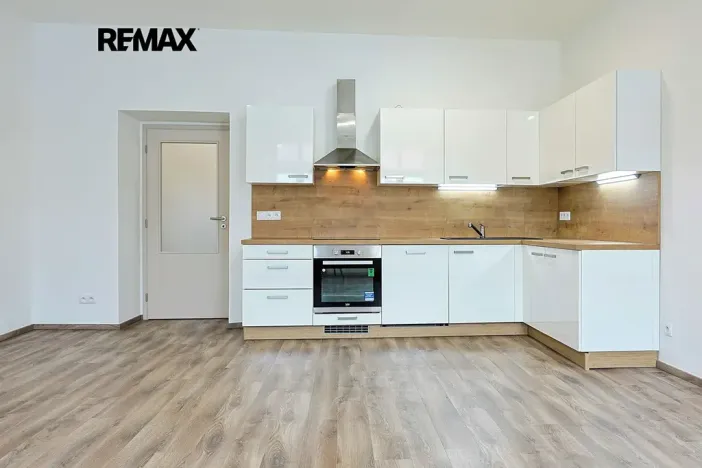 Pronájem bytu 3+kk, Plzeň, Koterovská, 81 m2