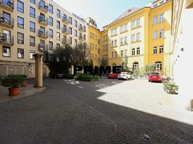 Pronájem bytu 5+1, Praha - Smíchov, Štefánikova, 168 m2