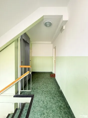 Prodej bytu 3+kk, Praha - Prosek, Veltruská, 57 m2