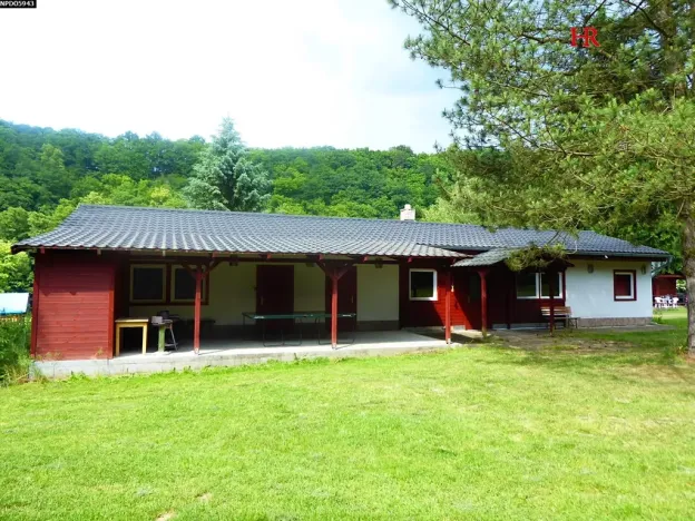 Prodej chaty, Sázava, 330 m2