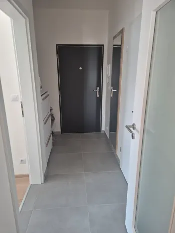 Pronájem bytu 2+kk, Kladno, Bohumila Landy, 42 m2