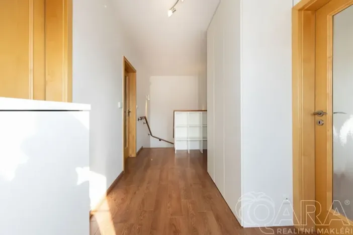 Prodej rodinného domu, Dolní Břežany, K Písnici, 136 m2