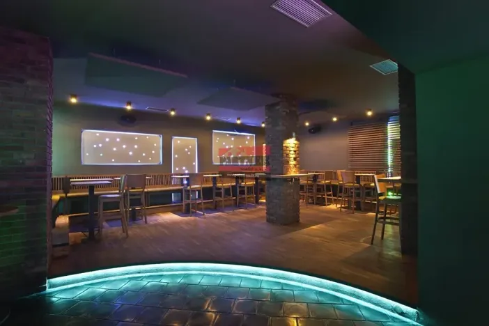 Prodej komerční nemovitosti, Veselí nad Lužnicí, náměstí T. G. Masaryka, 1037 m2