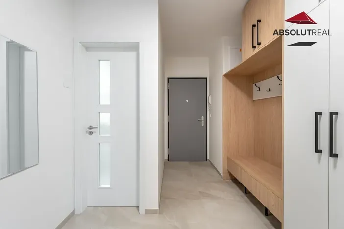 Pronájem bytu 2+kk, Brno, Poděbradova, 69 m2