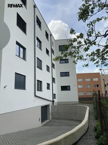 Pronájem bytu 1+kk, Kyjov, Sídliště Zahradní, 41 m2