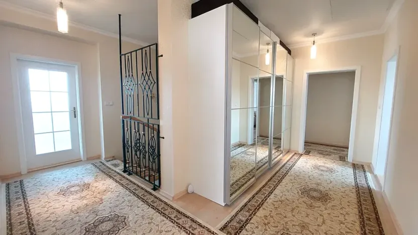 Prodej rodinného domu, Svárov, Ptická, 326 m2