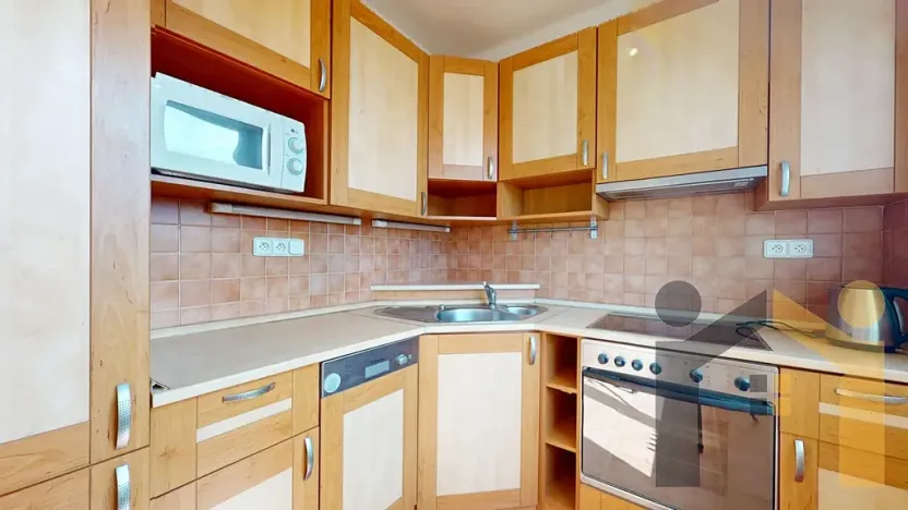 Pronájem bytu 1+kk, Praha - Holešovice, U průhonu, 28 m2