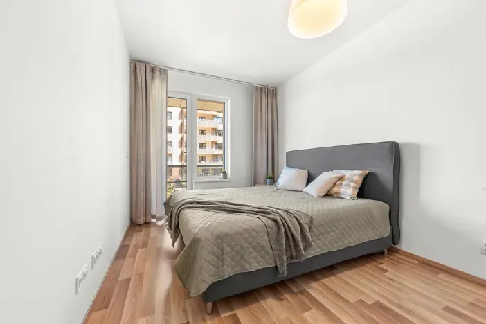 Pronájem bytu 2+kk, Praha - Strašnice, Zvěřinova, 72 m2