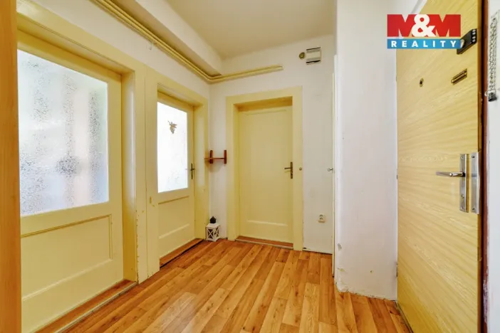 Prodej bytu 3+1, Cheb, Valdštejnova, 86 m2