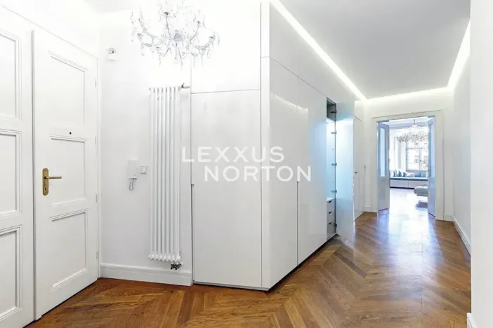 Prodej bytu 4+kk, Praha - Bubeneč, Puškinovo náměstí, 147 m2