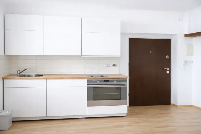 Pronájem bytu 1+kk, Praha - Smíchov, Křížová, 30 m2