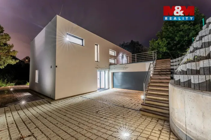 Pronájem rodinného domu, Praha - Suchdol, Nad spáleným mlýnem, 270 m2