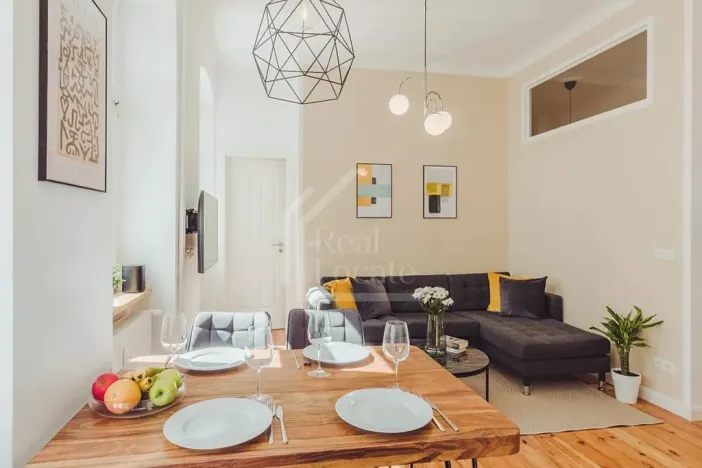 Pronájem bytu 2+kk, Praha, Pernerova, 48 m2