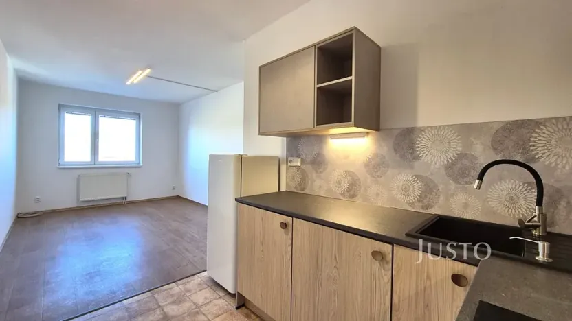 Pronájem bytu 2+kk, Písek, Topělecká, 40 m2