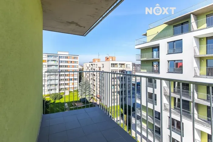 Pronájem bytu 2+kk, Pardubice, Boženy Vikové-Kunětické, 67 m2