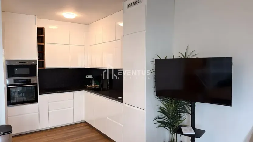 Pronájem bytu 2+kk, Praha - Libeň, Menclova, 58 m2