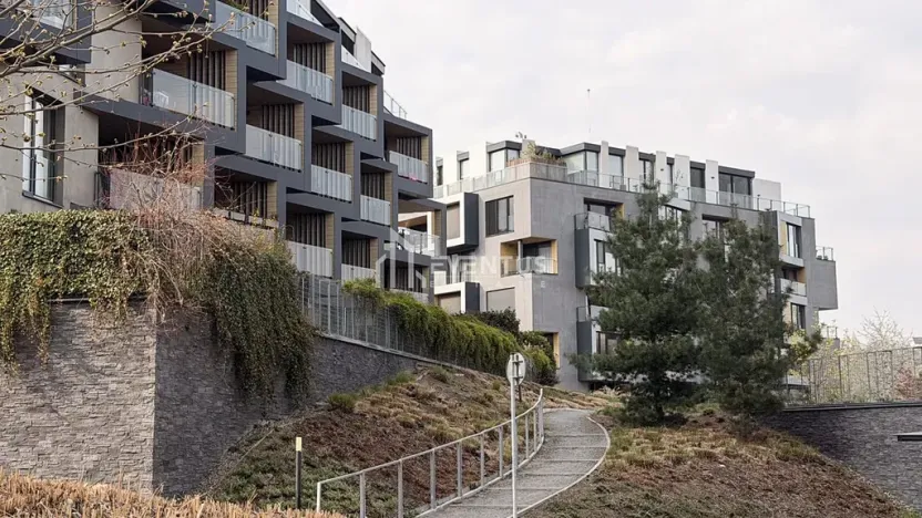 Pronájem bytu 2+kk, Praha - Libeň, Menclova, 58 m2