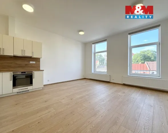 Pronájem bytu 3+kk, Bzenec, náměstí Svobody, 59 m2