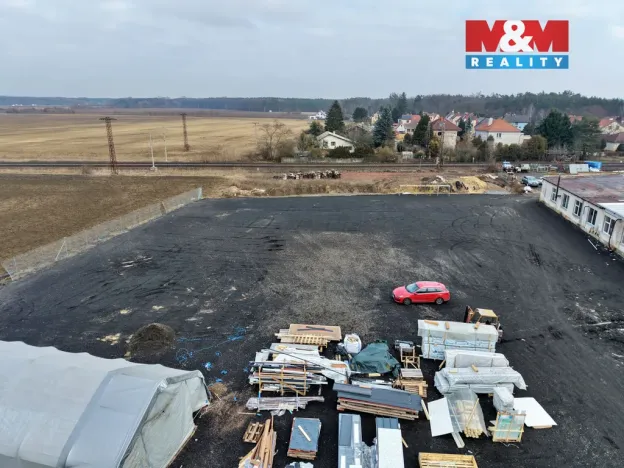 Pronájem komerčního pozemku, Velký Osek, 2500 m2