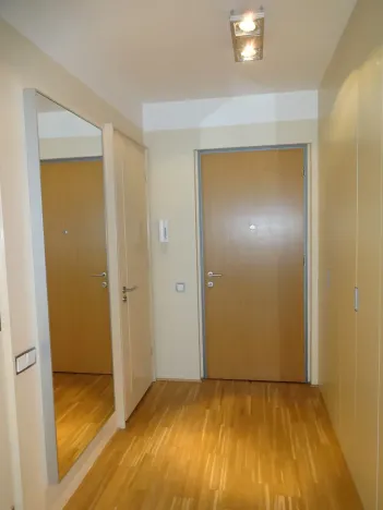 Pronájem bytu 2+kk, Praha - Karlín, Rohanské nábřeží, 62 m2