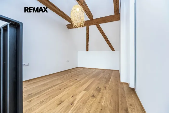 Pronájem bytu 2+kk, Praha - Nusle, Vrtbova, 42 m2