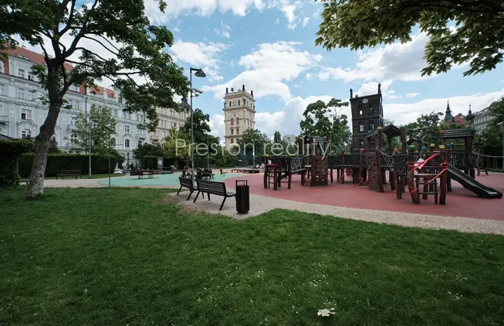 Pronájem kanceláře, Praha - Vinohrady, U vodárny, 72 m2