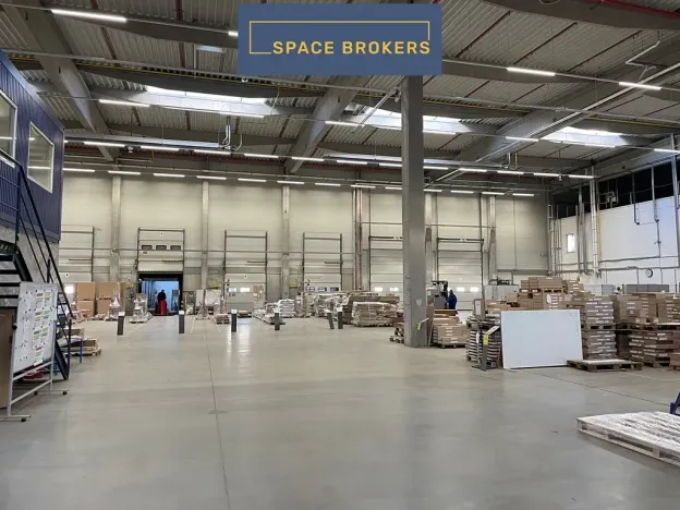 Pronájem skladu, Brno, 7800 m2