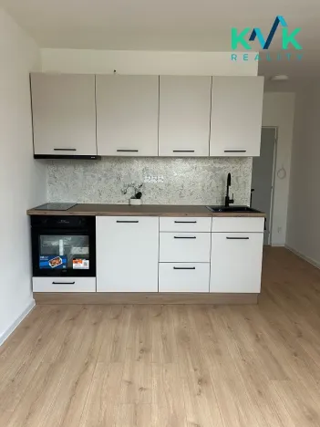 Prodej bytu 1+kk, Karlovy Vary, Fibichova, 19 m2