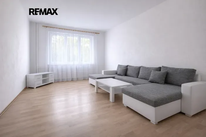 Pronájem bytu 1+1, Adamov, Petra Jilemnického, 40 m2