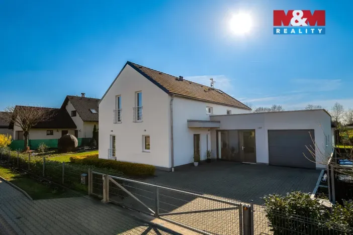 Prodej rodinného domu, Řečany nad Labem, K Tišině, 266 m2