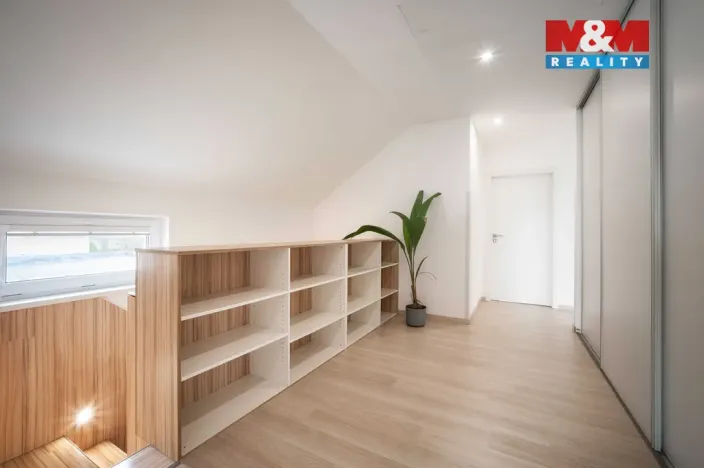 Prodej rodinného domu, Řečany nad Labem, K Tišině, 266 m2