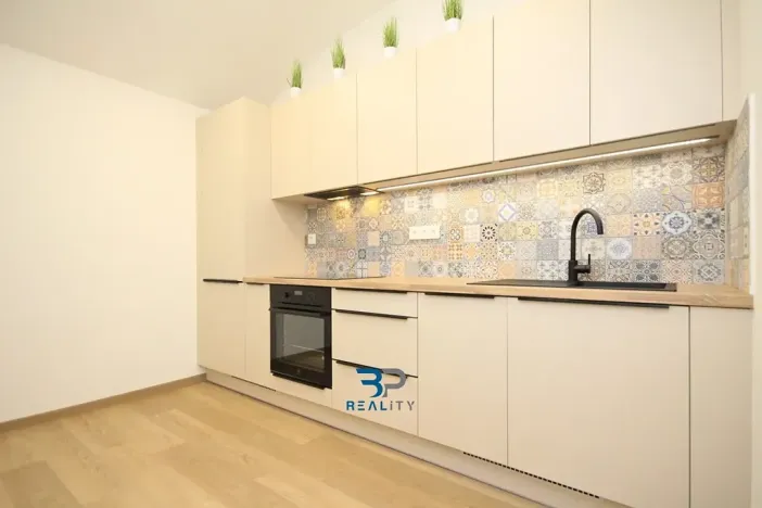 Prodej bytu 1+1, Praha - Žižkov, Milíčova, 33 m2