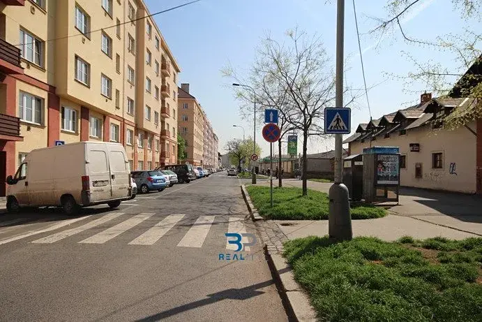 Prodej bytu 2+1, Praha - Holešovice, Jateční, 52 m2